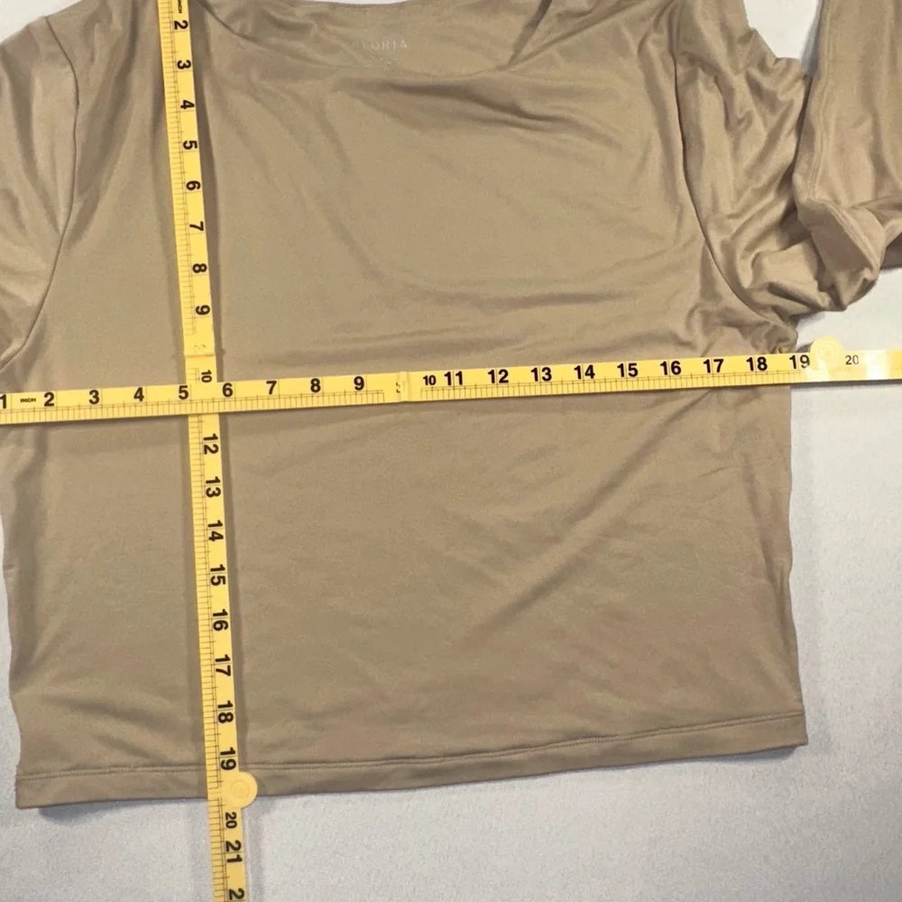 Reoria Long Sleeve Cropped Top in Nude Size XXL - Picture 9 of 9